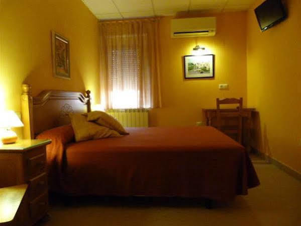 Hostal Mirador De Avila Exterior photo
